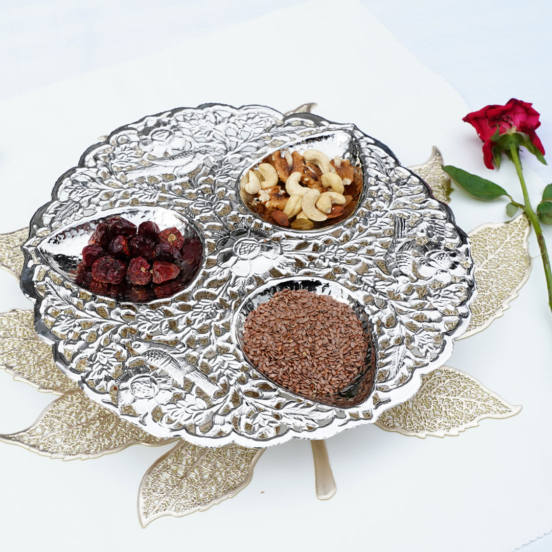 Round Cutwork Tray