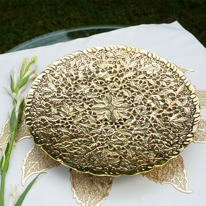 Simple Round Cutwork Tray