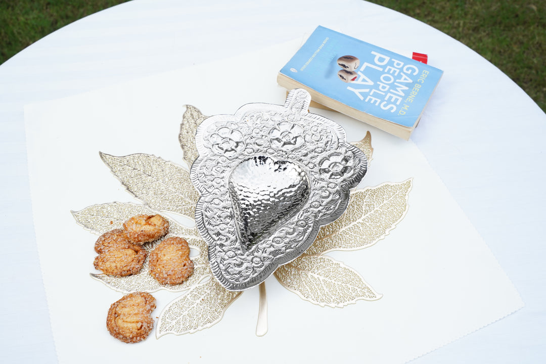 Elegant Silver Leaf Tray | Mettlea Artisan Craft